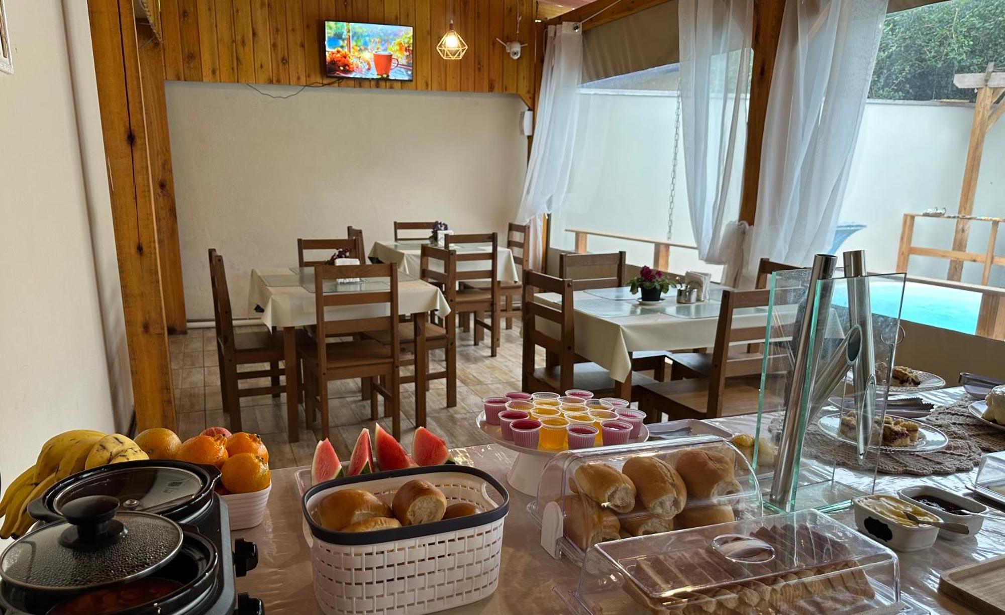 Pousada Vila Do Beto Пеня Екстериор снимка